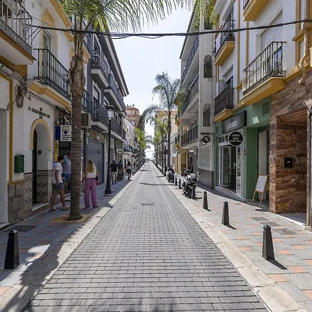 Апартаменти 012 New Relaxed 2 Bed Retreat *