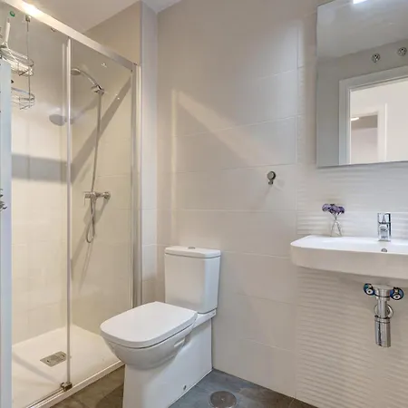 012 New Relaxed 2 Bed Retreat