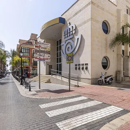 012 New Relaxed 2 Bed Retreat * Fuengirola